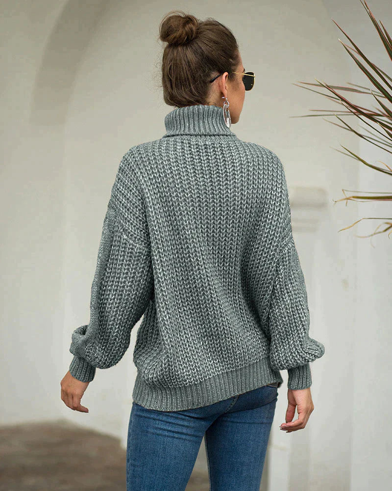 Miranda - Turtleneck Sweater in Knit