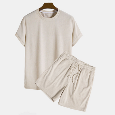 Stretch-Cord-Ringer-T-Shirt und Cord-Shorts